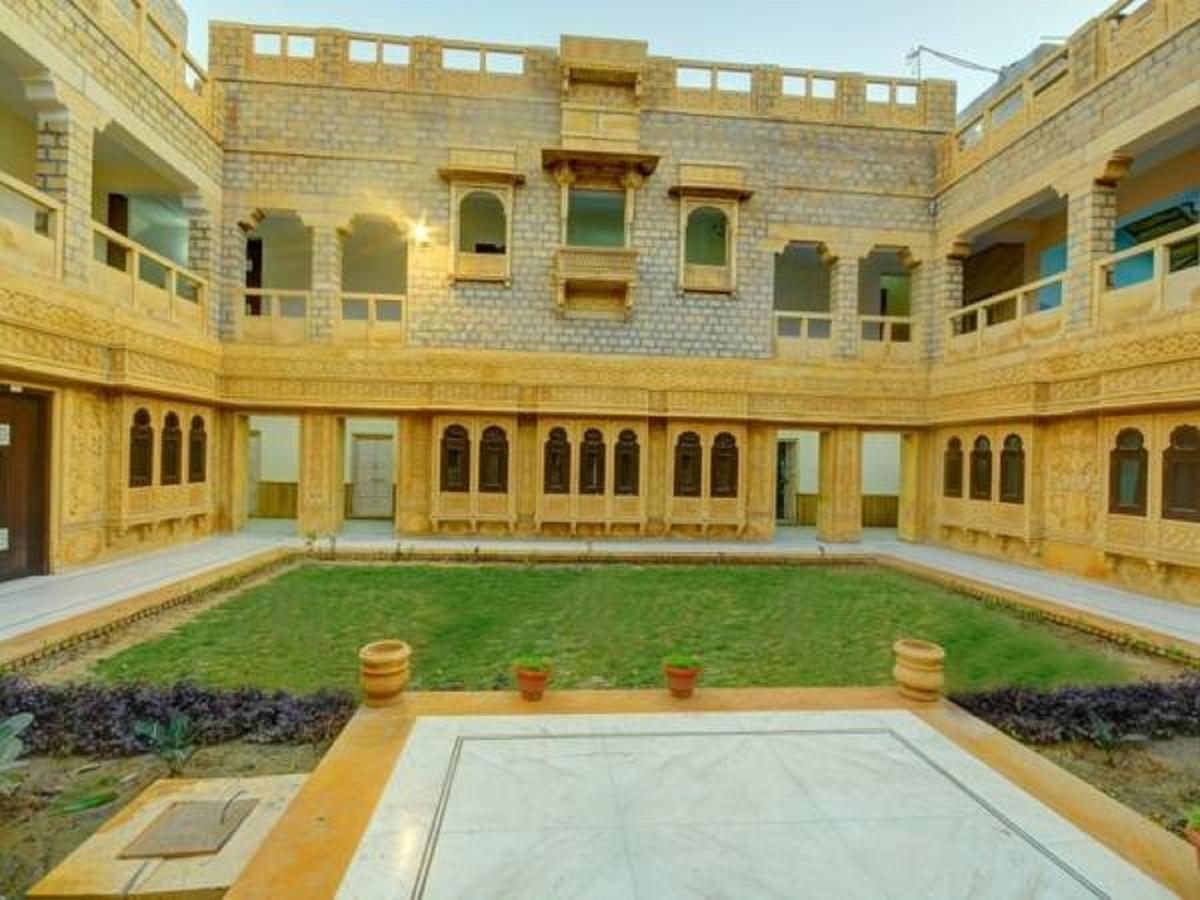 Hotel Neeraj Jaisalmer Esterno foto