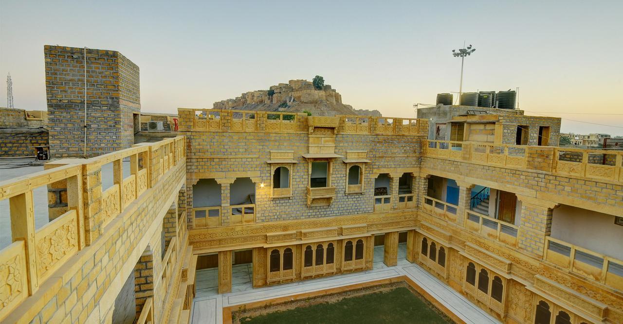 Hotel Neeraj Jaisalmer Esterno foto