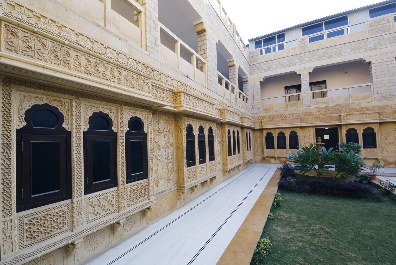 Hotel Neeraj Jaisalmer Esterno foto